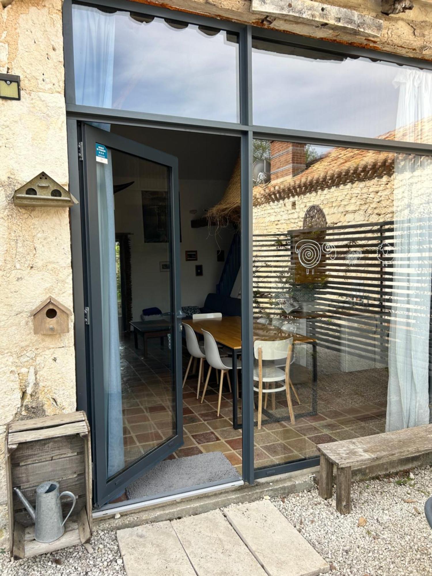 Vila Les Fontanelles Du Quercy Blanc Montcuq Exteriér fotografie